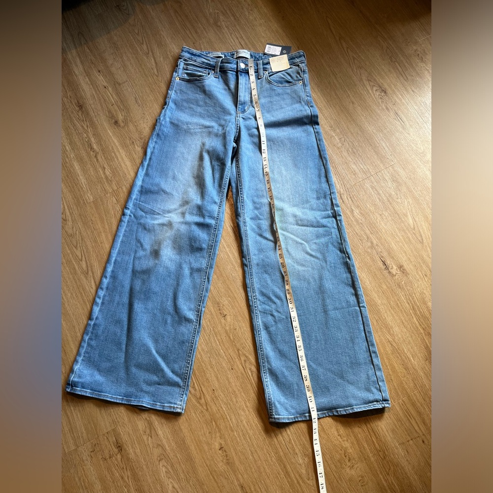 Universal Thread Light Blue Wide Leg Jeans